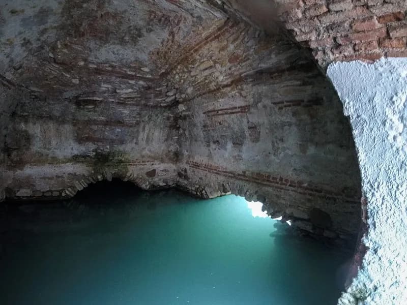 Roman baths of La Hedionda
