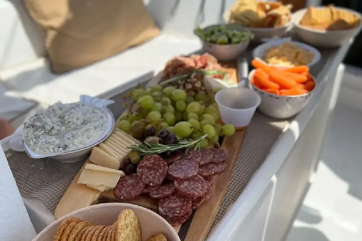 Cena con espectáculo para despedida de soltera